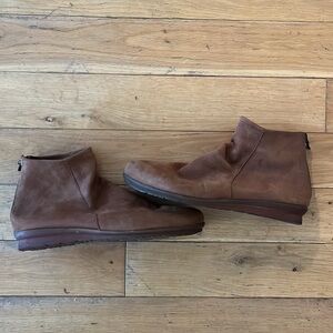 ARCHE baryky size 40 brown boots